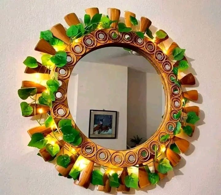 WhatsApp Image 2025-09-08 at 18.14.05_c298ed96 11'' Mirror